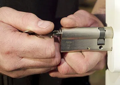 Super Locksmith Services Trenton, NJ 609-400-3015 Super Locksmith Services Trenton, NJ 609-400-3015 - 29-10